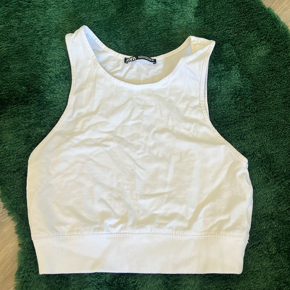 White top from Zara! Size small and in very good condition!